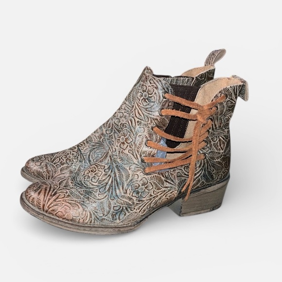 Circle G by Corral Round-toe Ankle Boot w/ Floral Engraving & Lace-up Detail - Picture 2 of 11